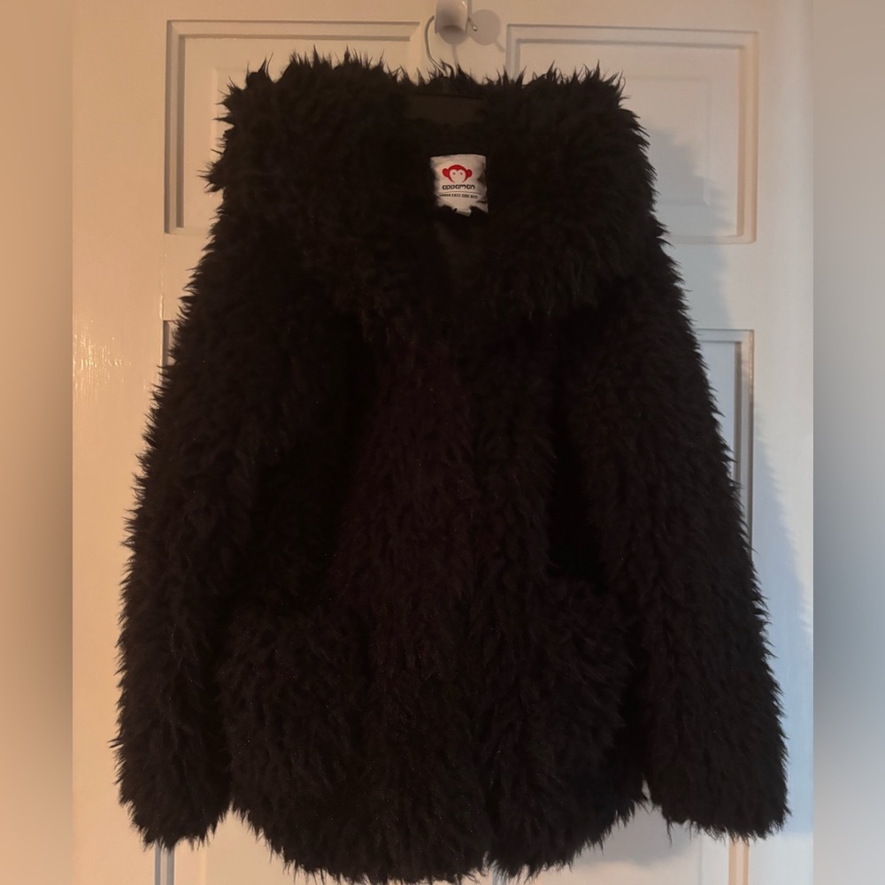 NWOT Appaman girls faux fur hooded dress coat. Size 12